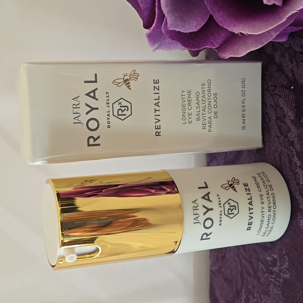 JAFRA Royal Revitalize Longevity Eye Cream .5 oz NWT • Discontinued